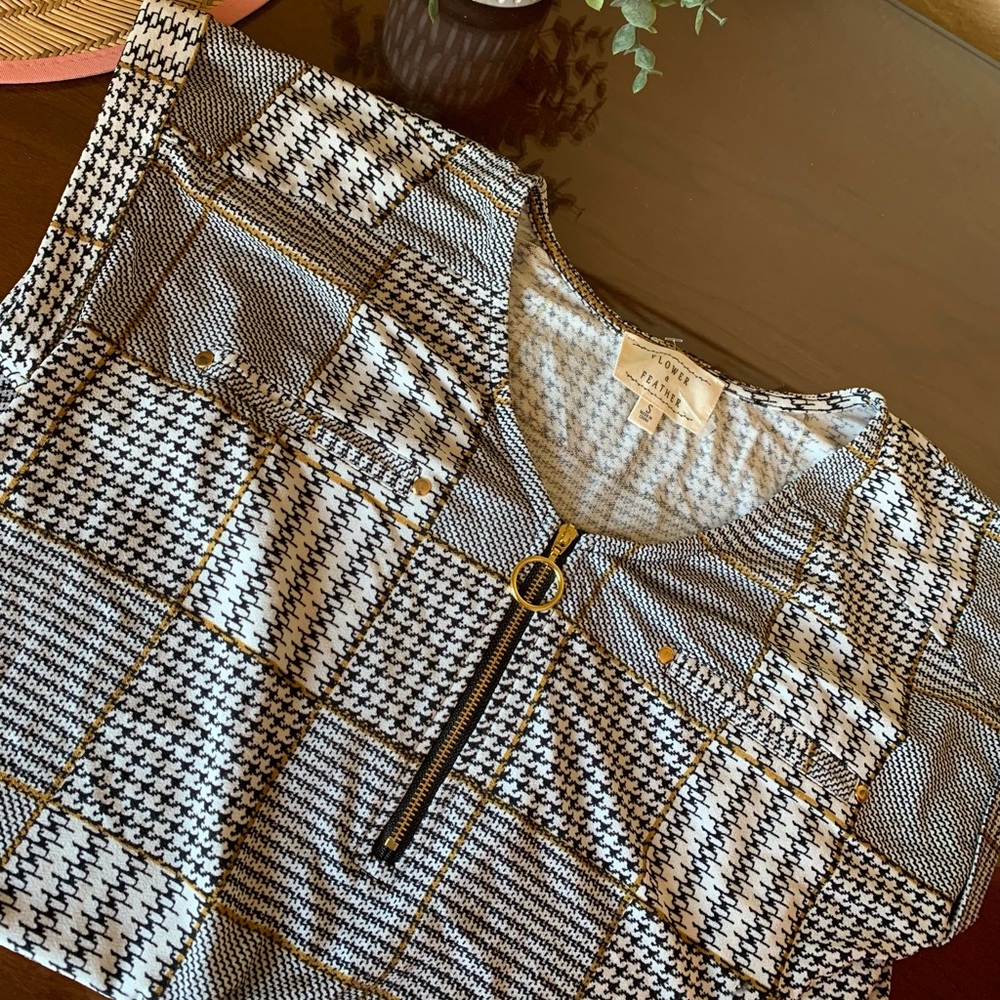 patterned blouse - Picture 2 of 3